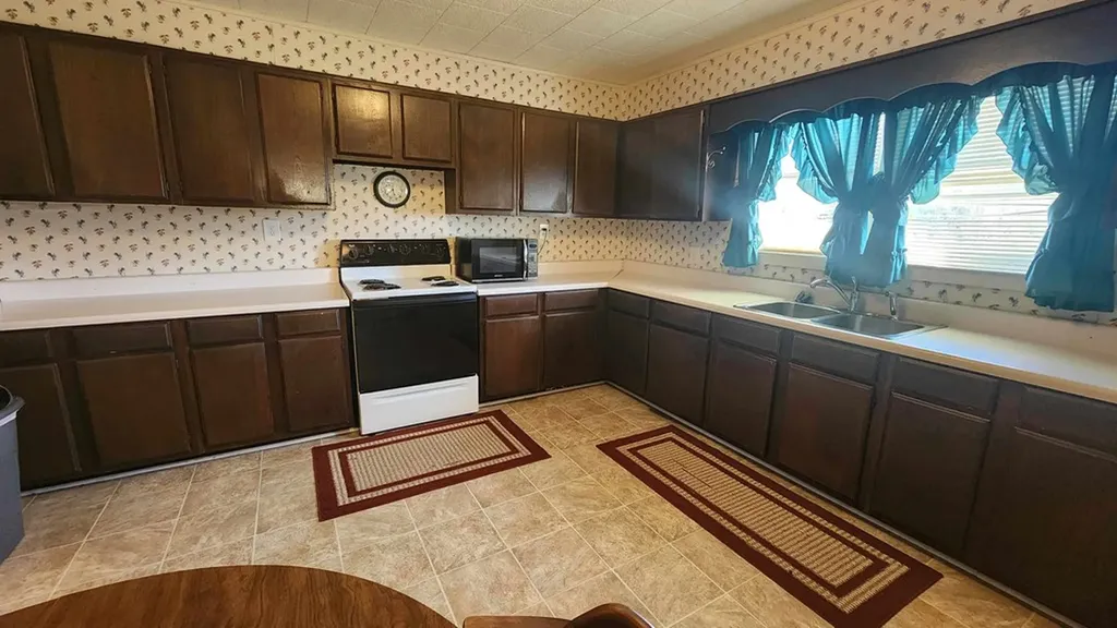 214 Don't Care Lane Celina TN 38551