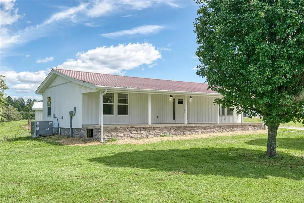806 Robinson Ridge Road Baxter TN 38544