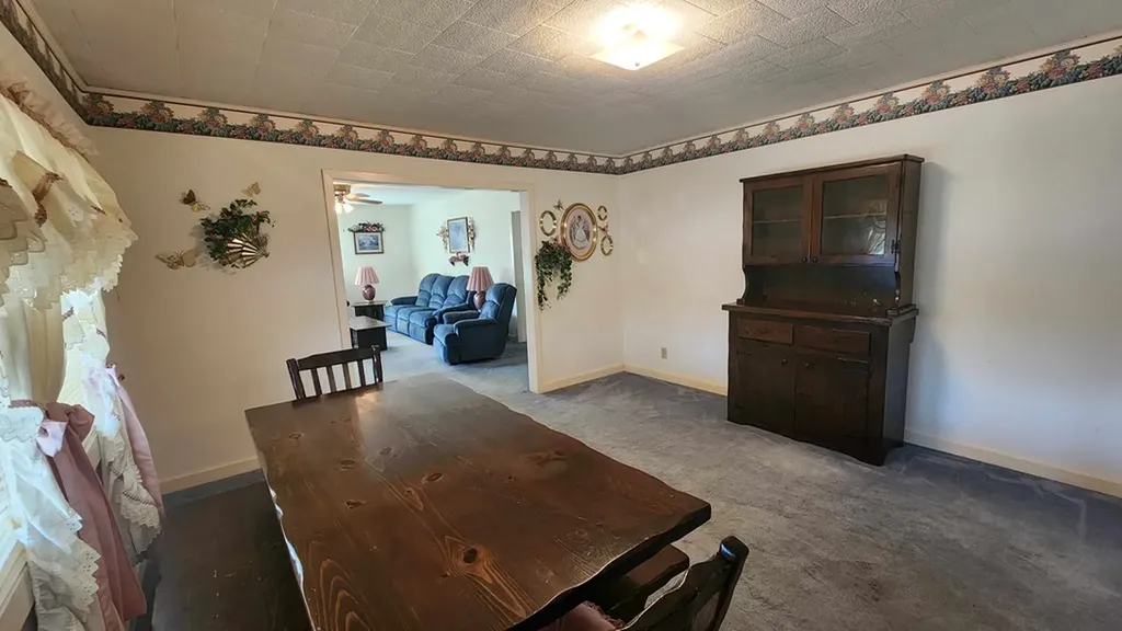 214 Don't Care Lane Celina TN 38551