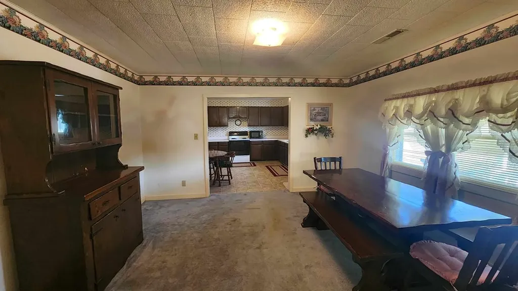 214 Don't Care Lane Celina TN 38551