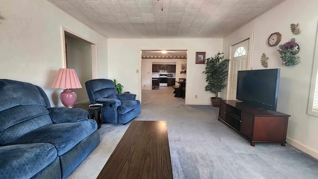 214 Don't Care Lane Celina TN 38551