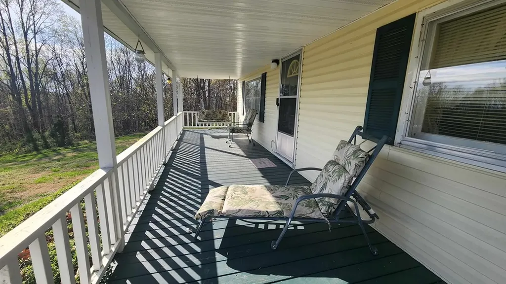 214 Don't Care Lane Celina TN 38551