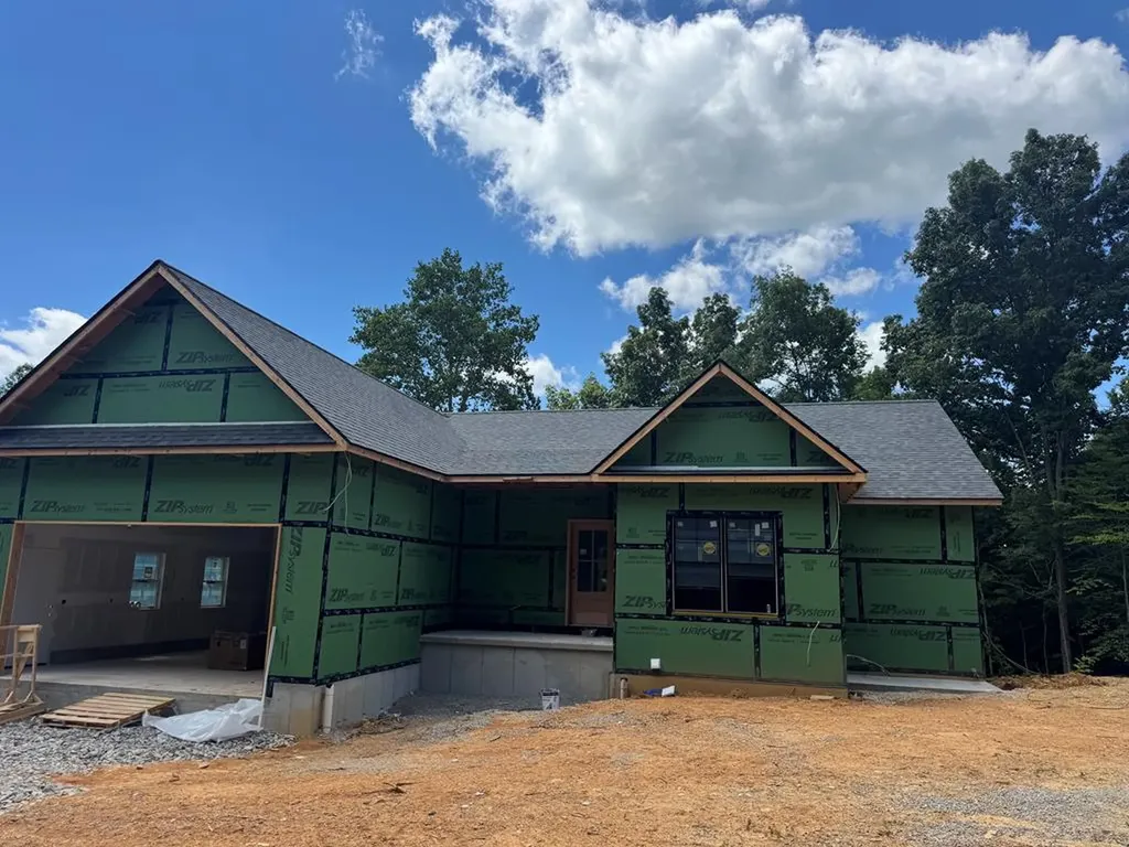4000 Star Point Road Byrdstown TN 38549