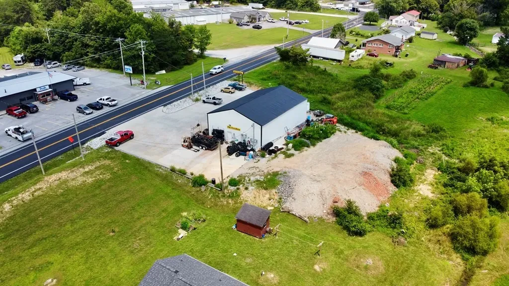 2330 W Broad Street Cookeville TN 38501