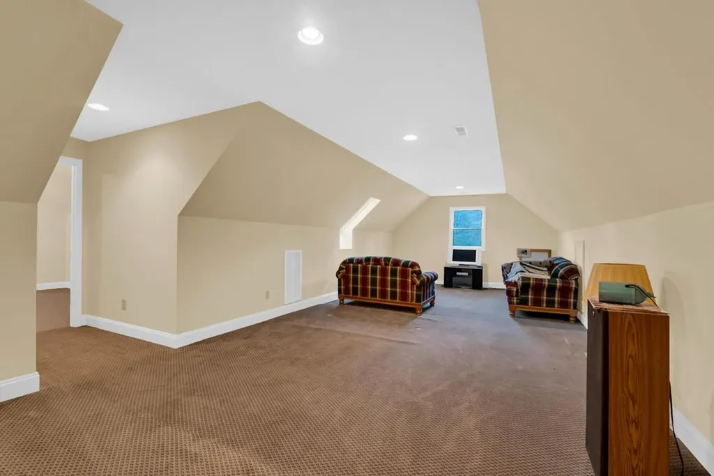 9019 Cherokee Trail Crossville TN 38572