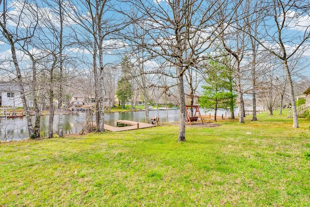 9019 Cherokee Trail Crossville TN 38572