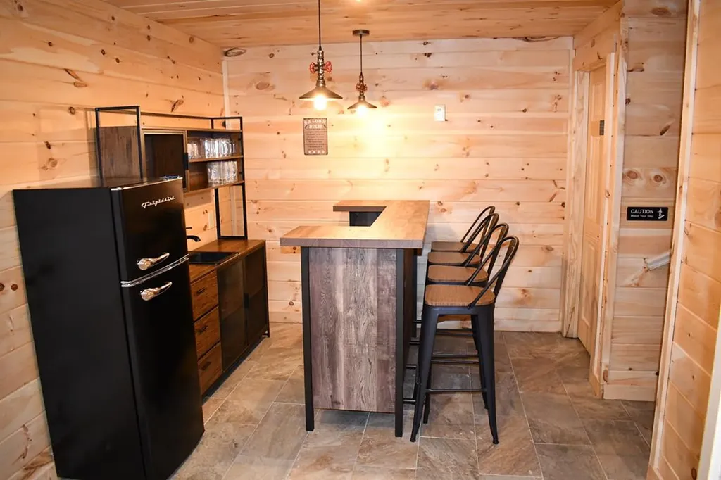 1313 Hidden River Road Rock Island TN 38581-2220