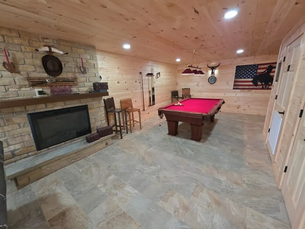 1313 Hidden River Road Rock Island TN 38581-2220