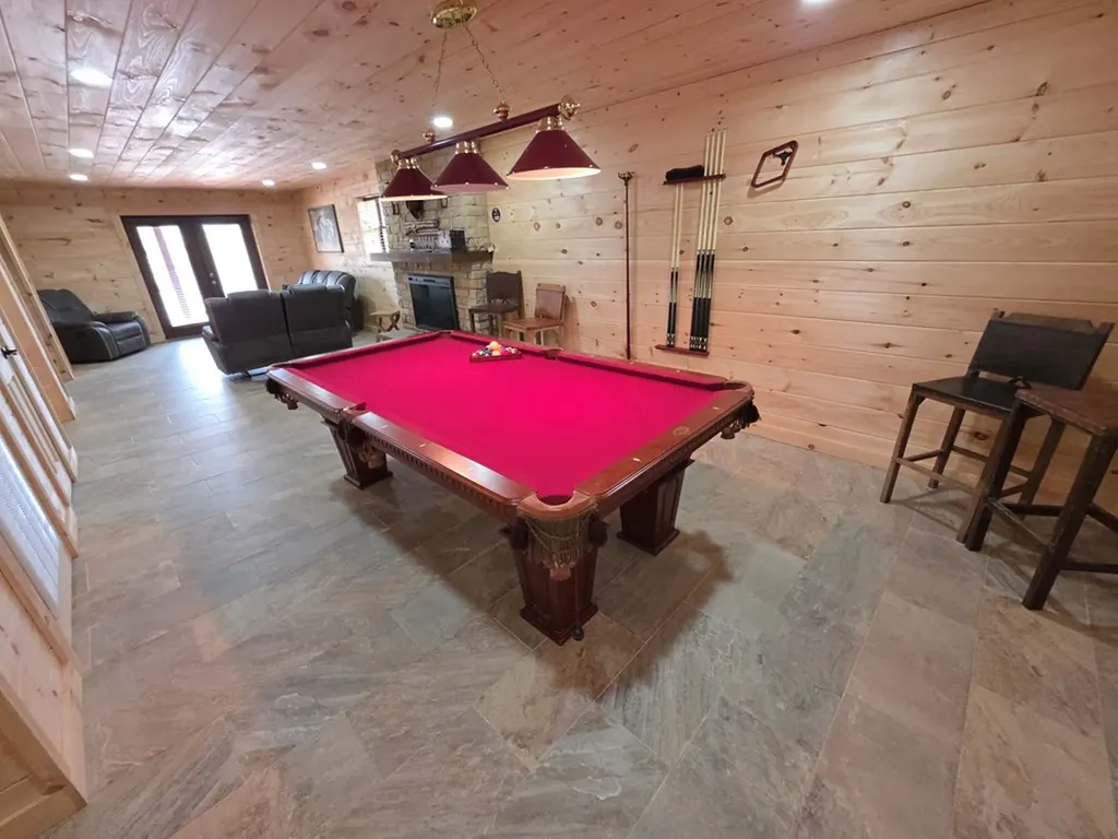 1313 Hidden River Road Rock Island TN 38581-2220