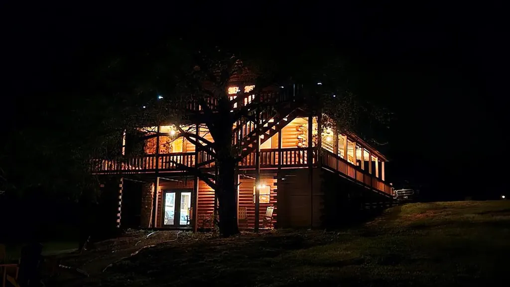 1313 Hidden River Road Rock Island TN 38581-2220
