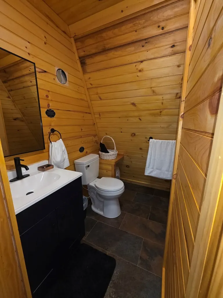 1313 Hidden River Road Rock Island TN 38581-2220