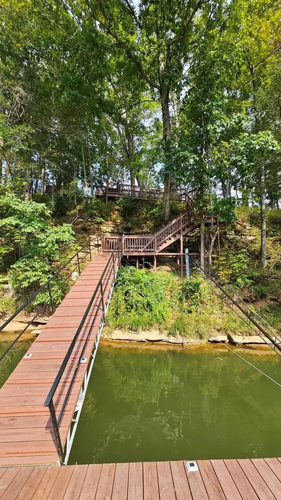 1313 Hidden River Road Rock Island TN 38581-2220