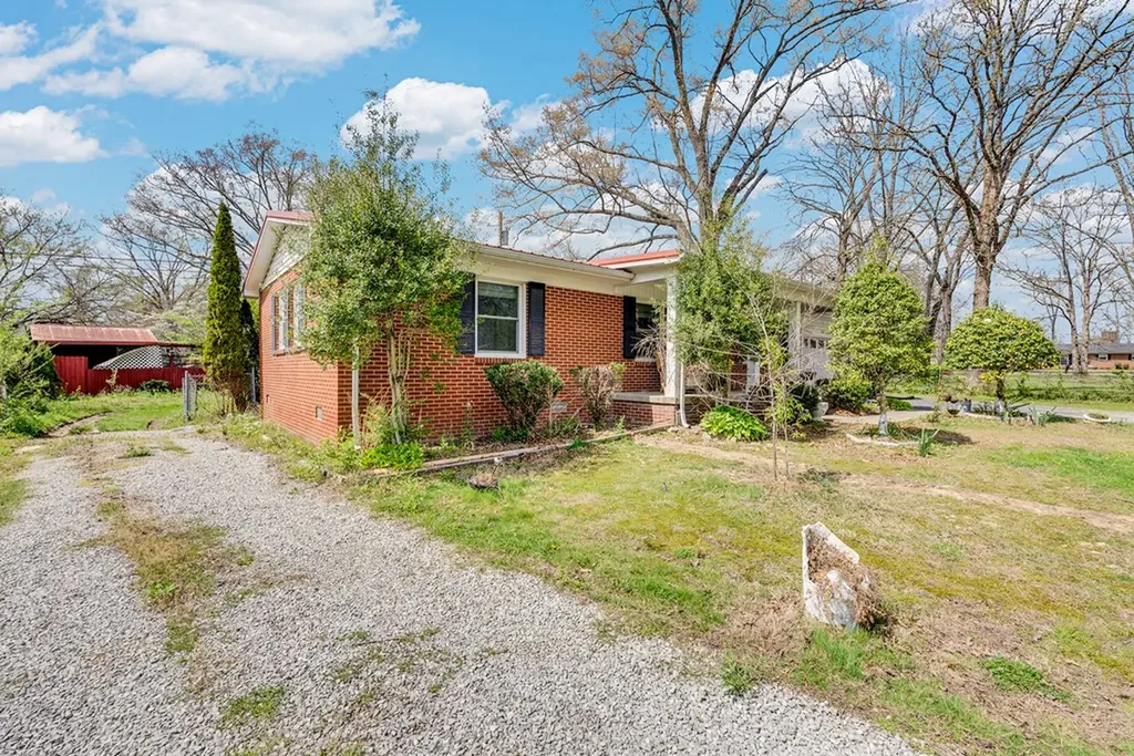 1222 Glenwood Drive Cookeville TN 38501
