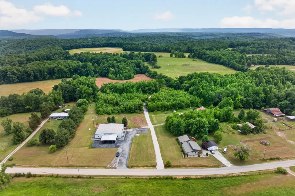 5115 Buck Mountain Road Cookeville TN 38506