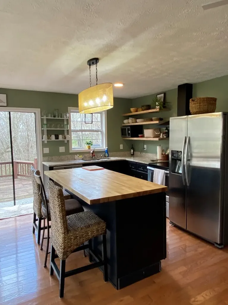 5079 Eagles Cove Road Byrdstown TN 38549