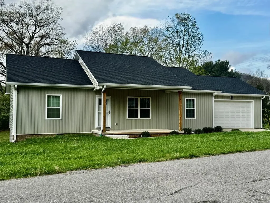 1366 Hidden Valley Road Livingston TN 38570
