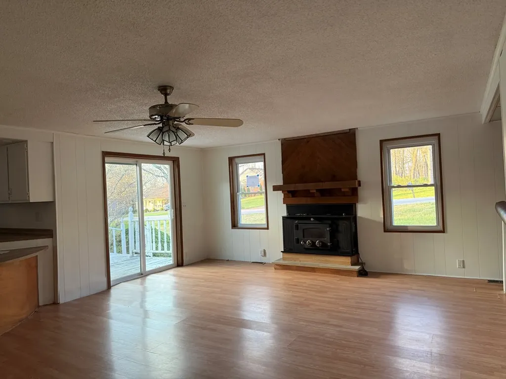 424 Lakeview Drive Crossville TN 38558