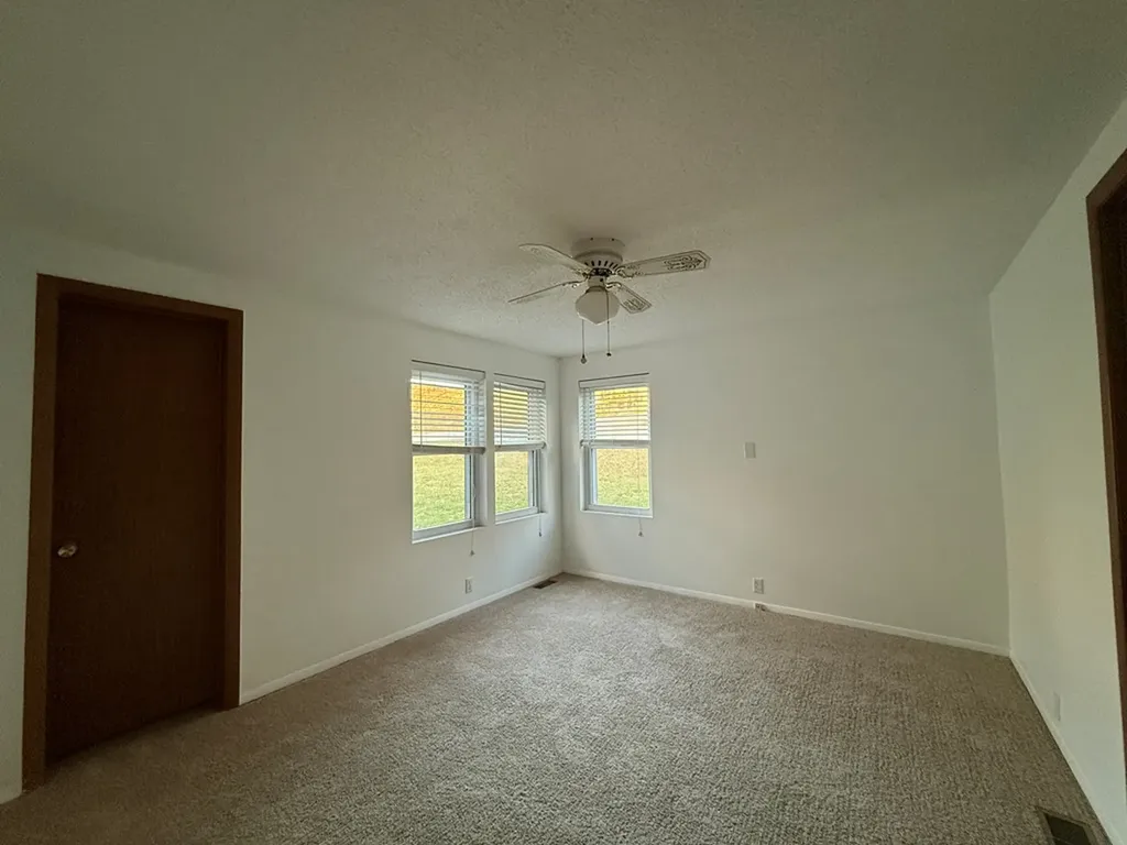 424 Lakeview Drive Crossville TN 38558