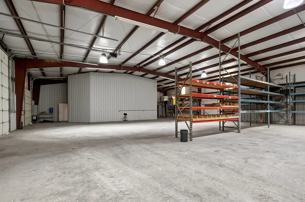 350 5th Avenue South Baxter TN 38544