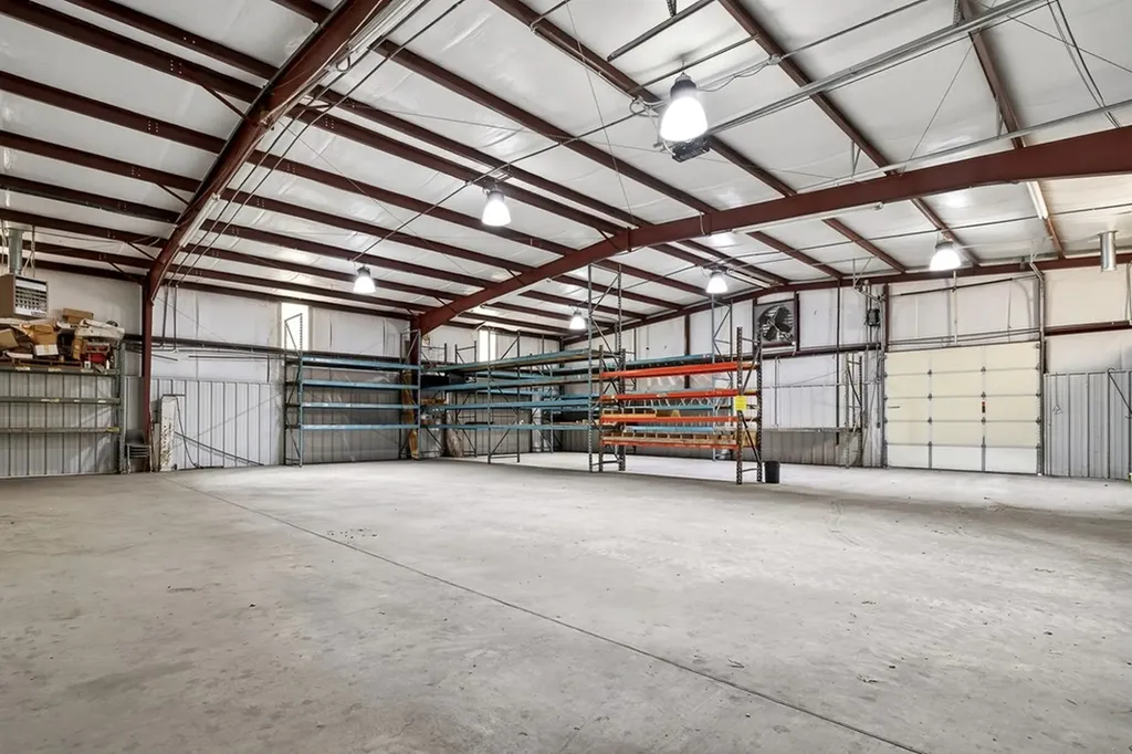 350 5th Avenue South Baxter TN 38544