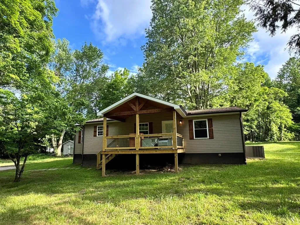 2506 Rugby Pike Jamestown TN 38556