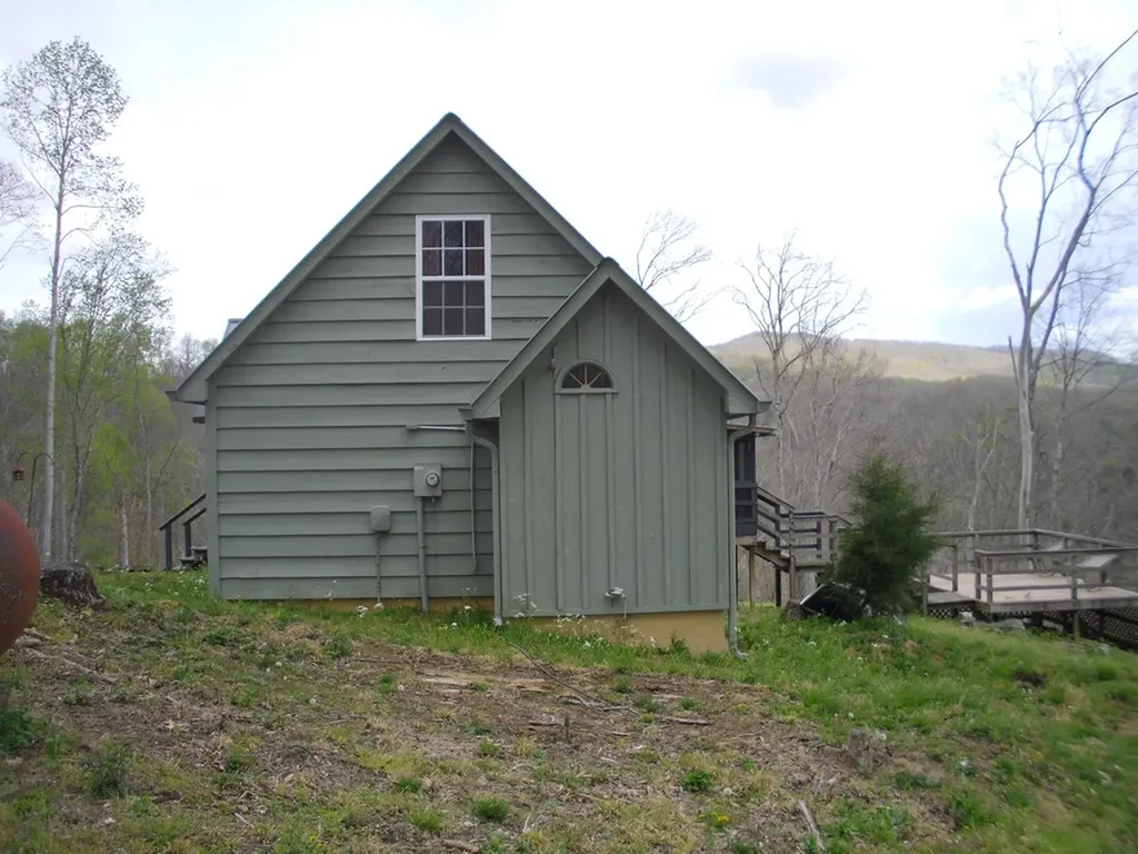 2520 Riverton Road Jamestown TN 38556