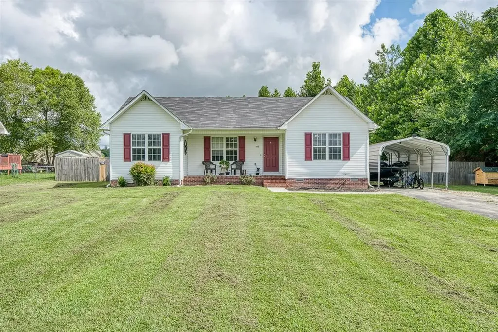 6775 Thomas Twin Oak Baxter TN 38544
