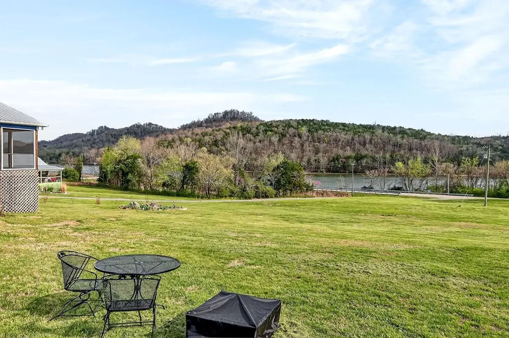 6076 Granville Highway Granville TN 38564