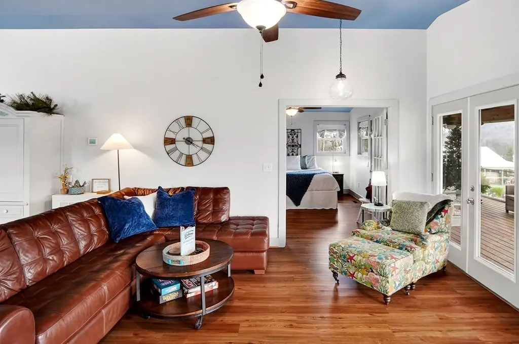 6076 Granville Highway Granville TN 38564