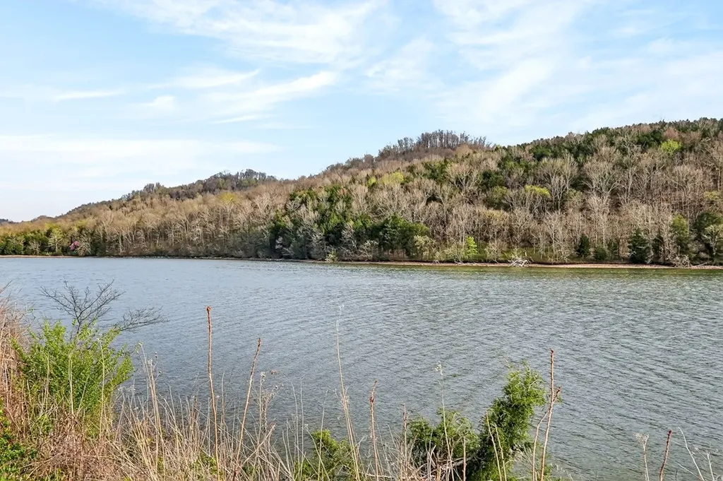 6076 Granville Highway Granville TN 38564