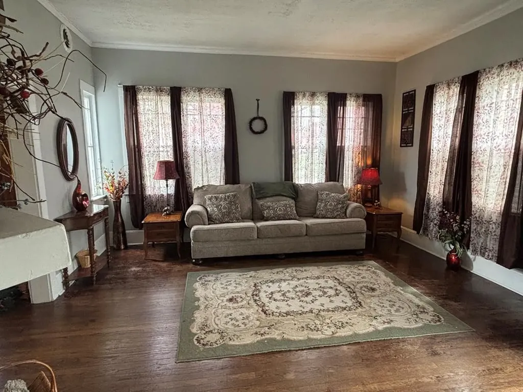 202 W Crawford Avenue Monterey TN 38574