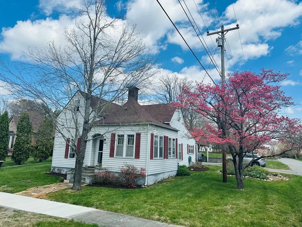 202 W Crawford Avenue Monterey TN 38574