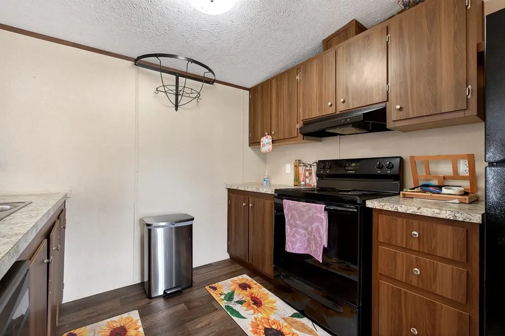 1237 Ridge Road Quebeck TN 38579