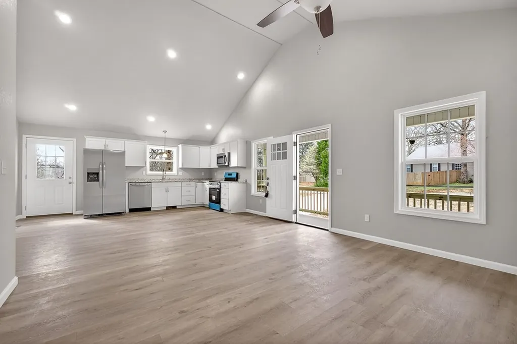 238 Rich Loop Sparta TN 38583