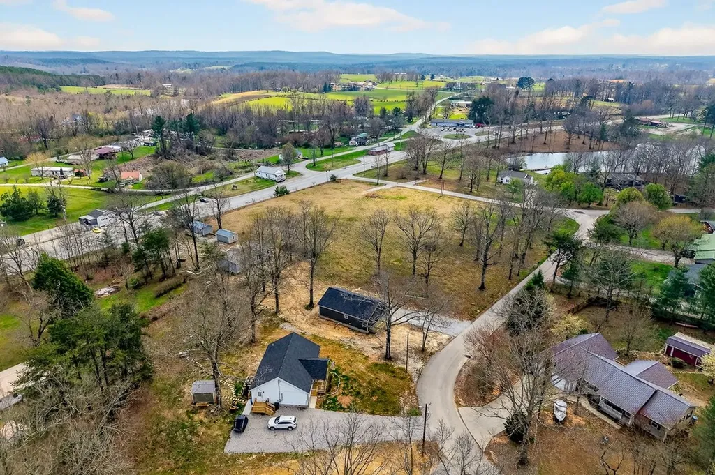 238 Rich Loop Sparta TN 38583