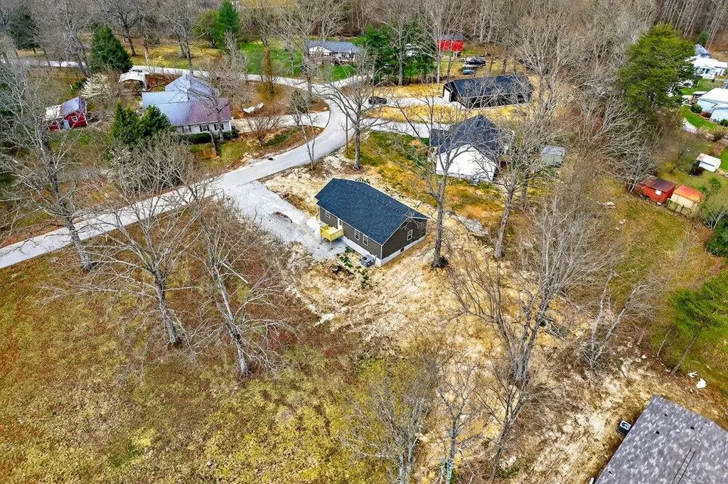 238 Rich Loop Sparta TN 38583