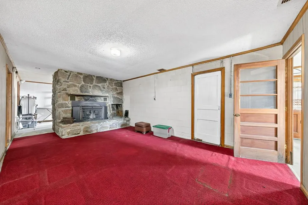 28599 State Route 30 (28599 Tn-30) Pikeville TN 37367