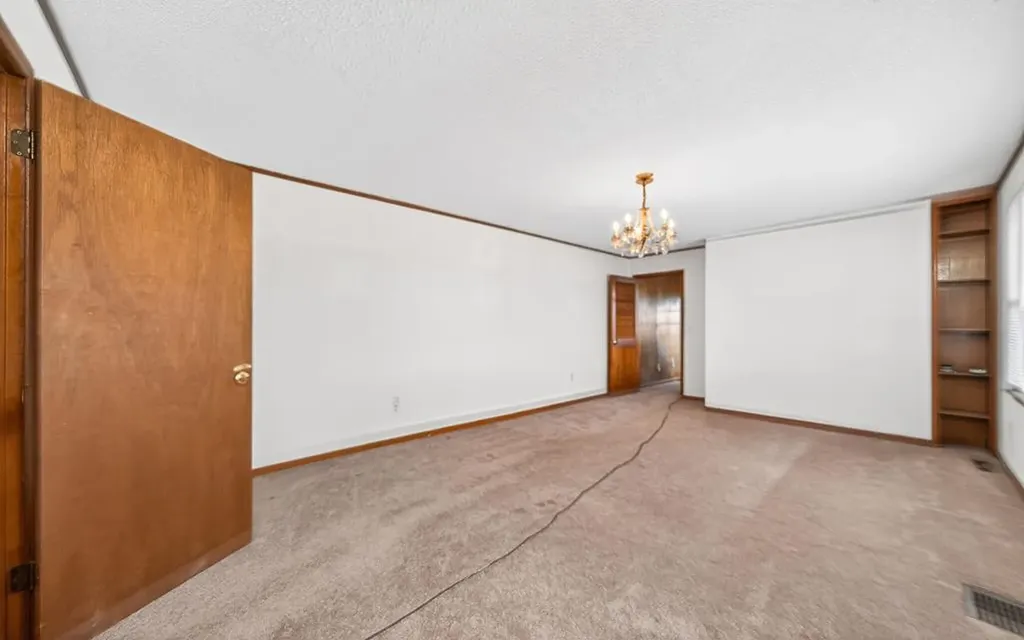 28599 State Route 30 (28599 Tn-30) Pikeville TN 37367