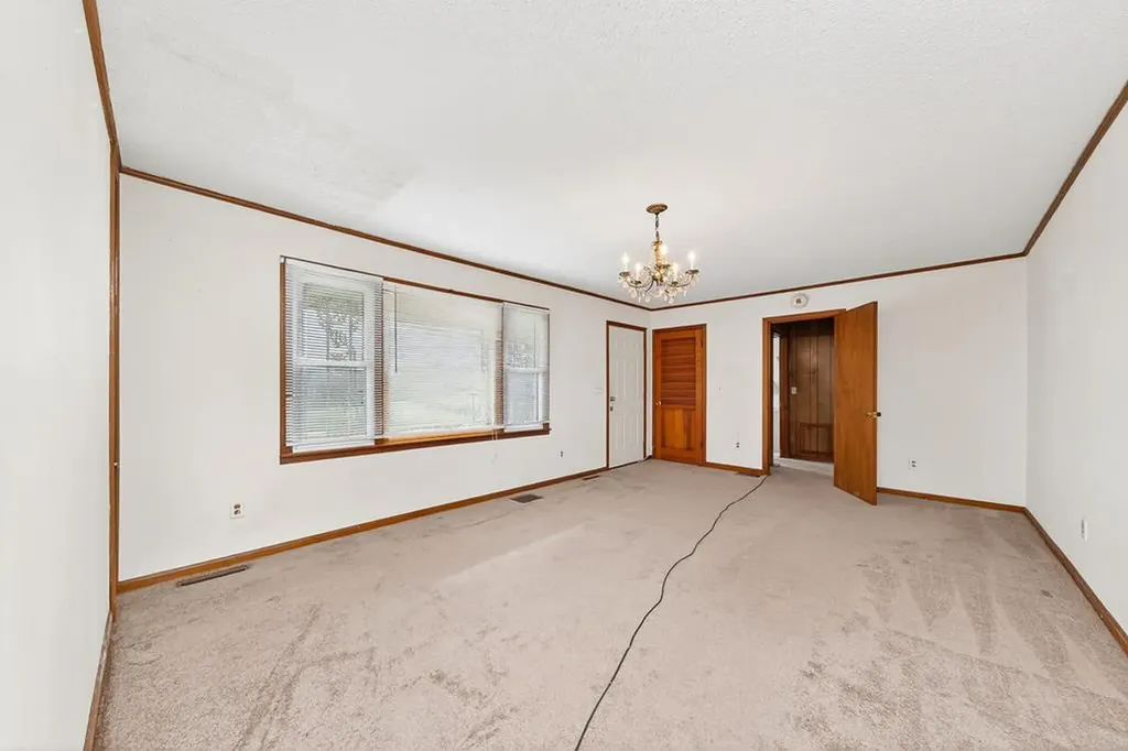 28599 State Route 30 (28599 Tn-30) Pikeville TN 37367
