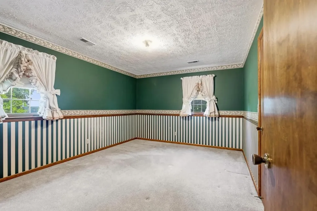 99 Hilltop Lane Byrdstown TN 38549