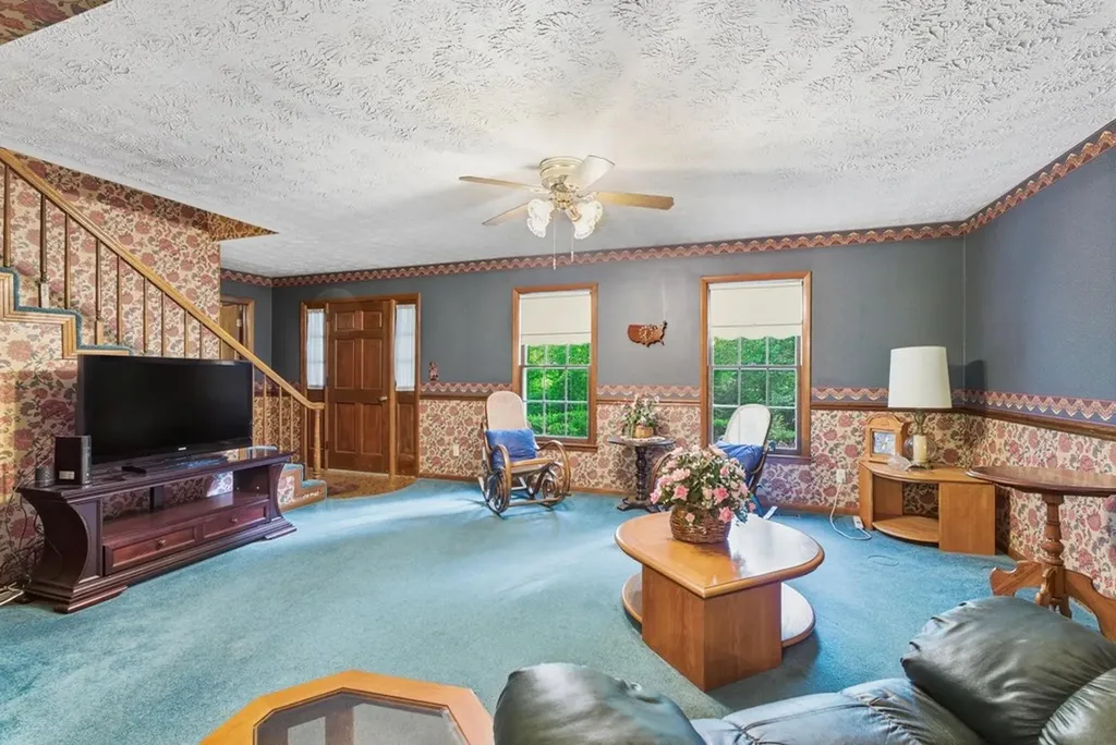 99 Hilltop Lane Byrdstown TN 38549