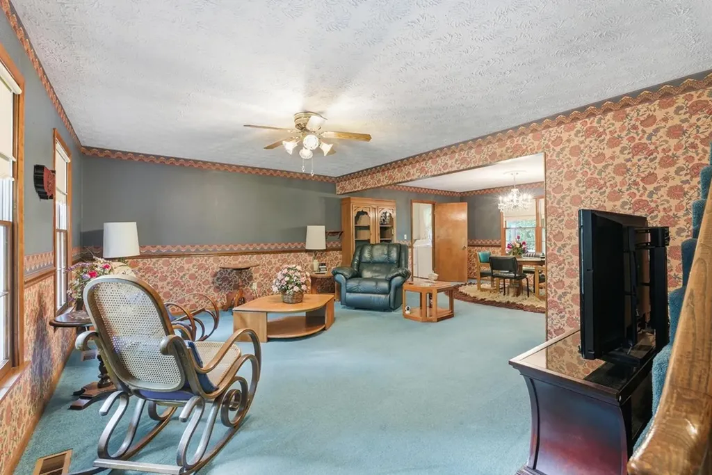 99 Hilltop Lane Byrdstown TN 38549