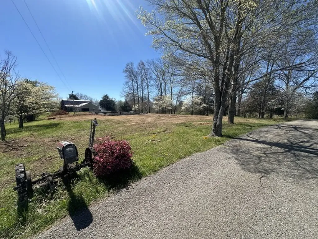 5149 Arnold Thomas Road Silver Point TN 38582