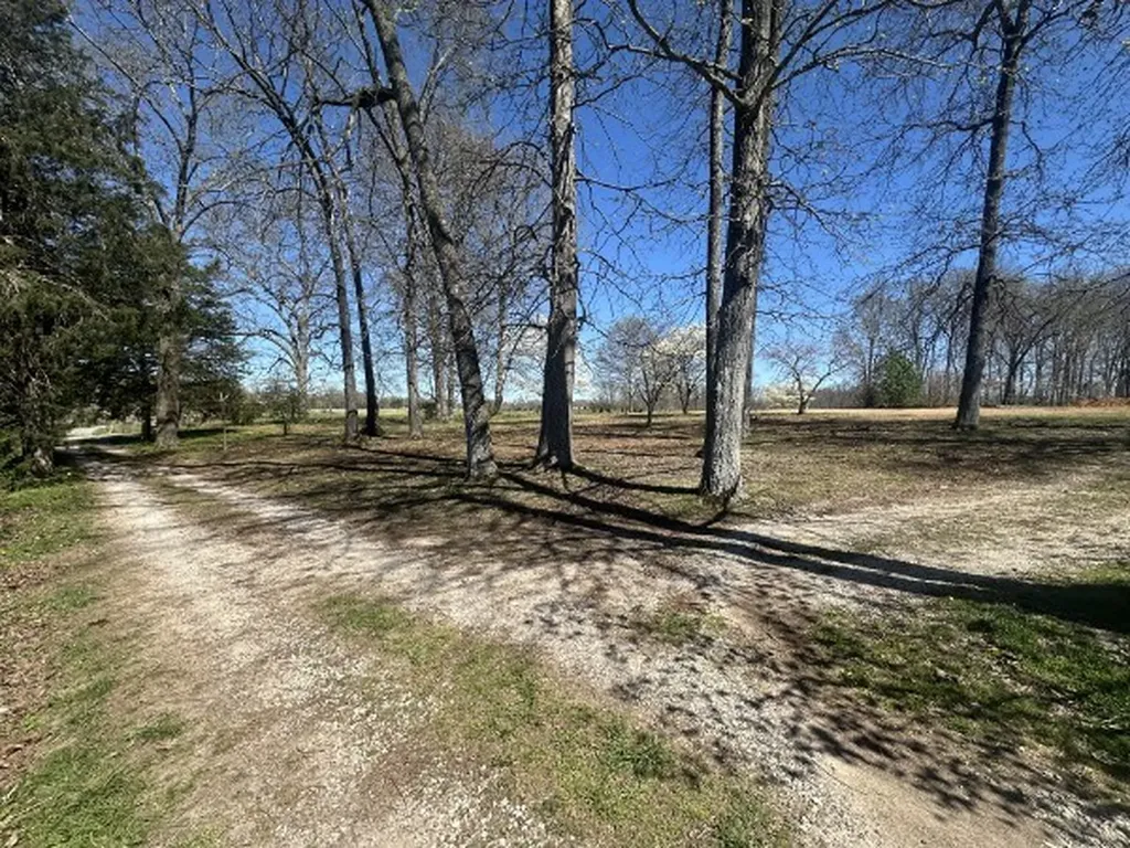 5149 Arnold Thomas Road Silver Point TN 38582
