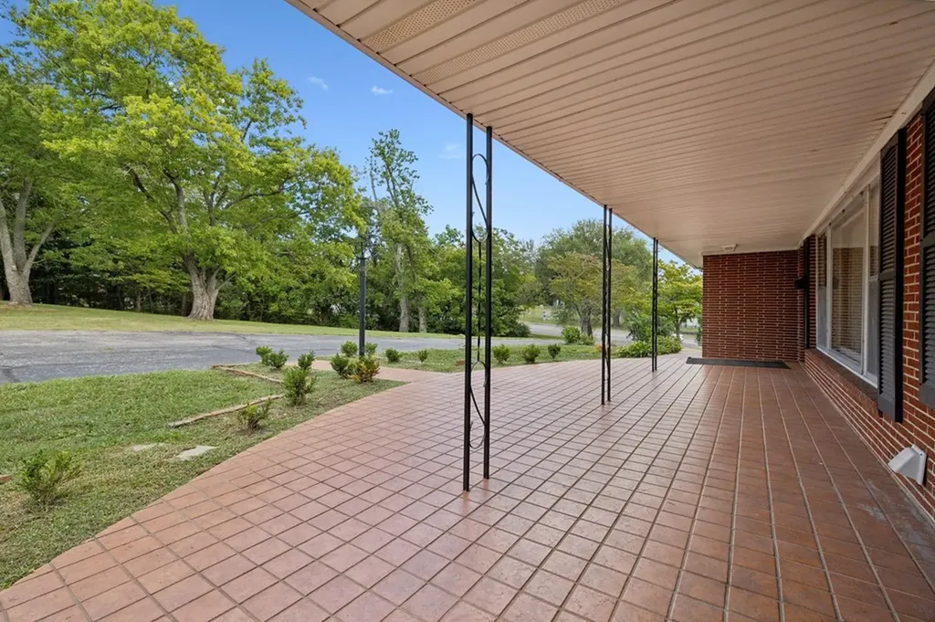 114 Calhoun Street Smithville TN 37166