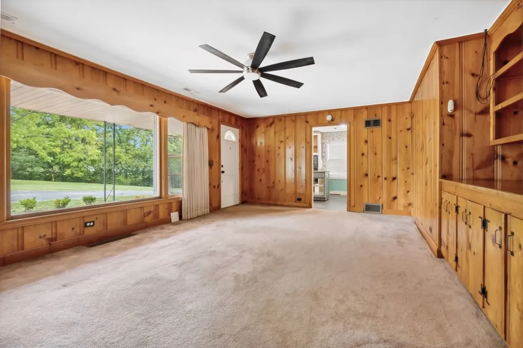 114 Calhoun Street Smithville TN 37166
