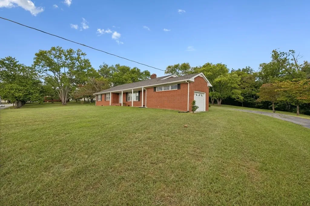 114 Calhoun Street Smithville TN 37166