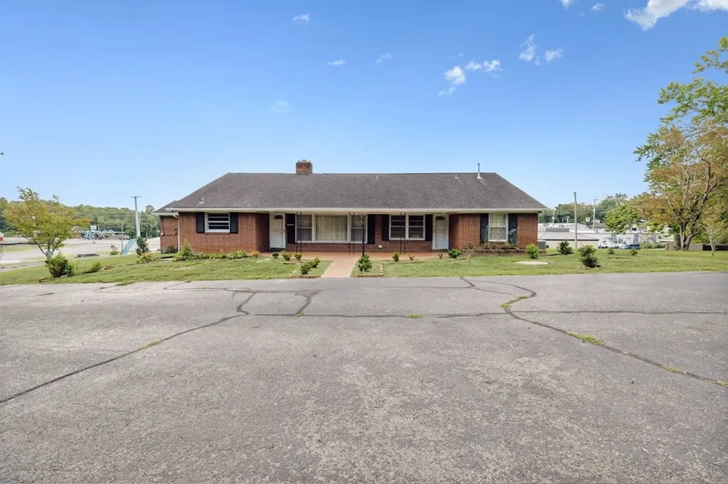 114 Calhoun Street Smithville TN 37166