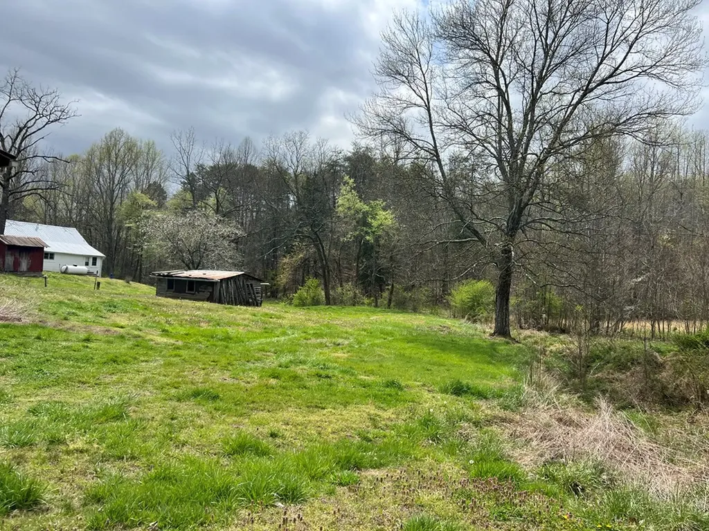 239 Miller Road Pikeville TN 38585