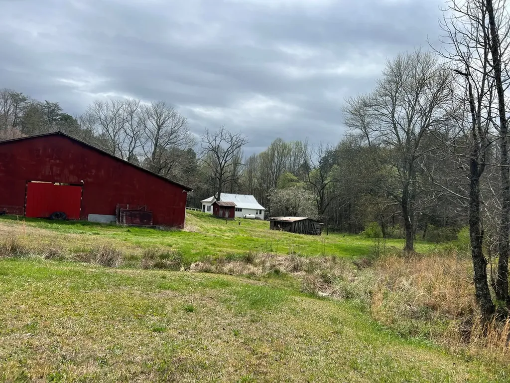 239 Miller Road Pikeville TN 38585